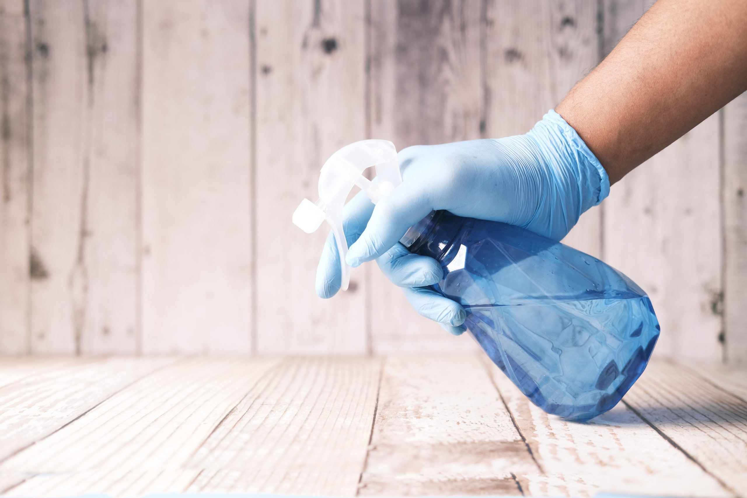 10 Things You Can Clean With Baking Soda and Vinegar - The Daily DIY