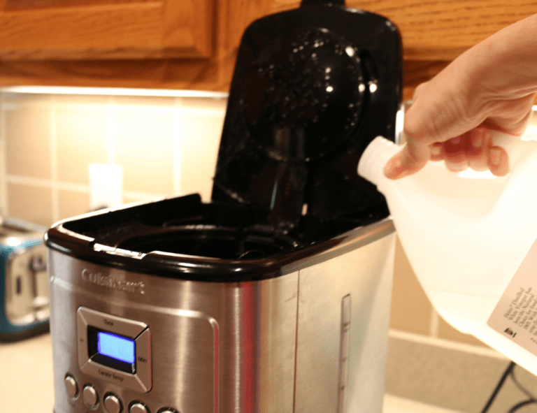 How To Clean Your Coffee Maker With Vinegar - The Daily DIY