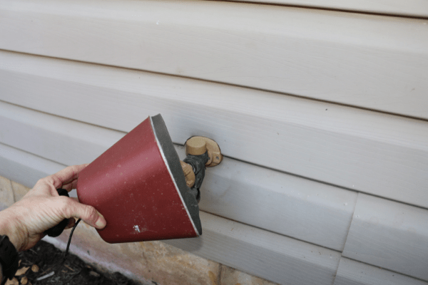 Insulate Outdoor Water Spigot - The Daily DIY