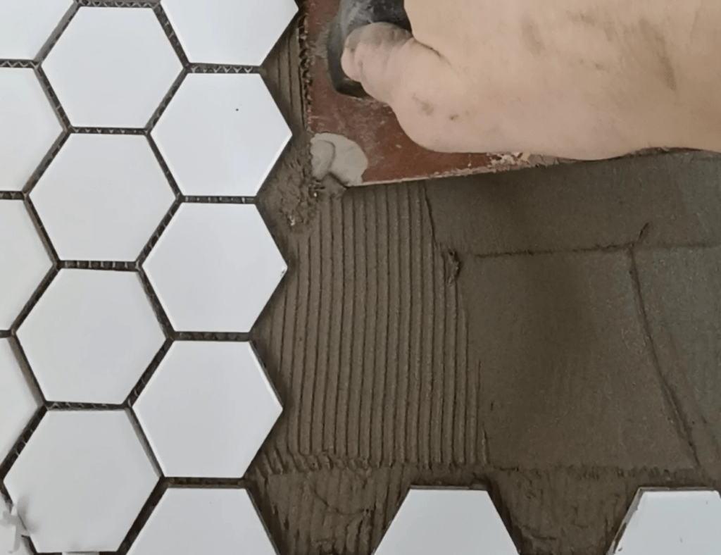 Mix Up Thinset Mortar To Lay Tile - The Daily DIY