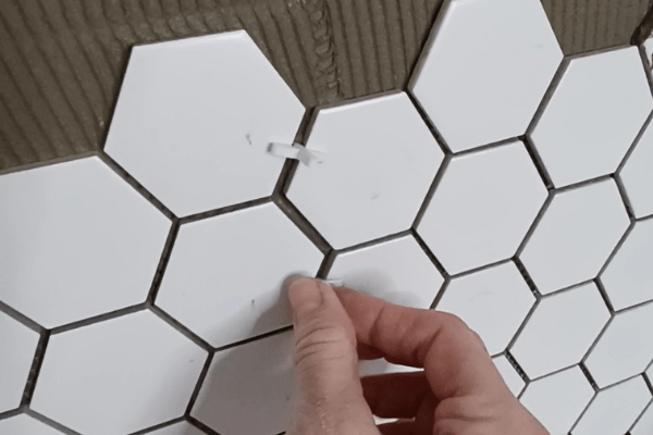 How To Tile For Beginners - The Daily DIY