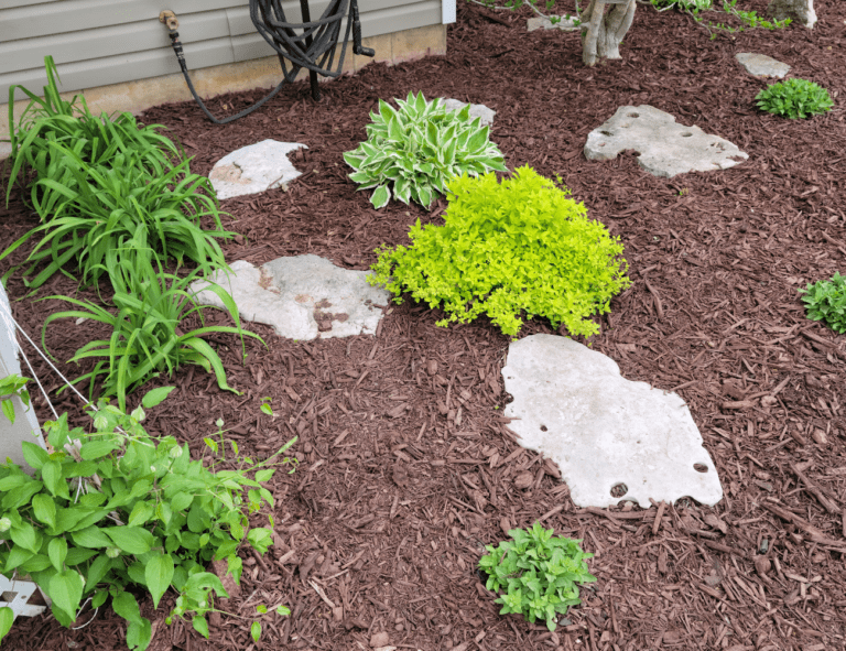 Lay Mulch Down In Spring and Fall - The Daily DIY