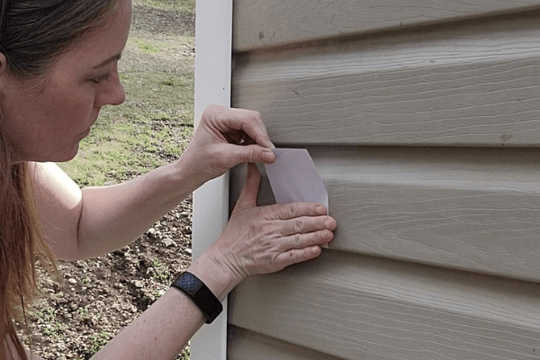 How To Repair Vinyl Siding Hole Applegate Lont1943