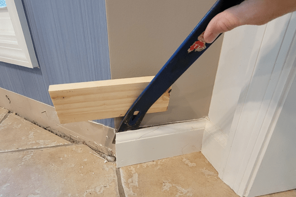 How To Remove Baseboards and Trim - The Daily DIY