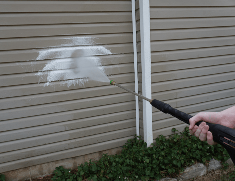 How to Power Wash Your Siding and Windows