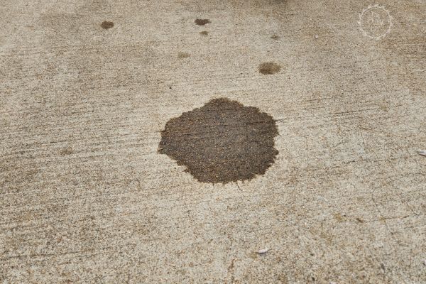 Treating Oil Stains On Your Driveway