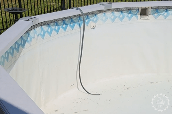 replace above ground pool liner