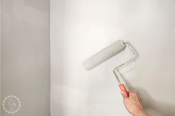 how to fix small hole in wall
